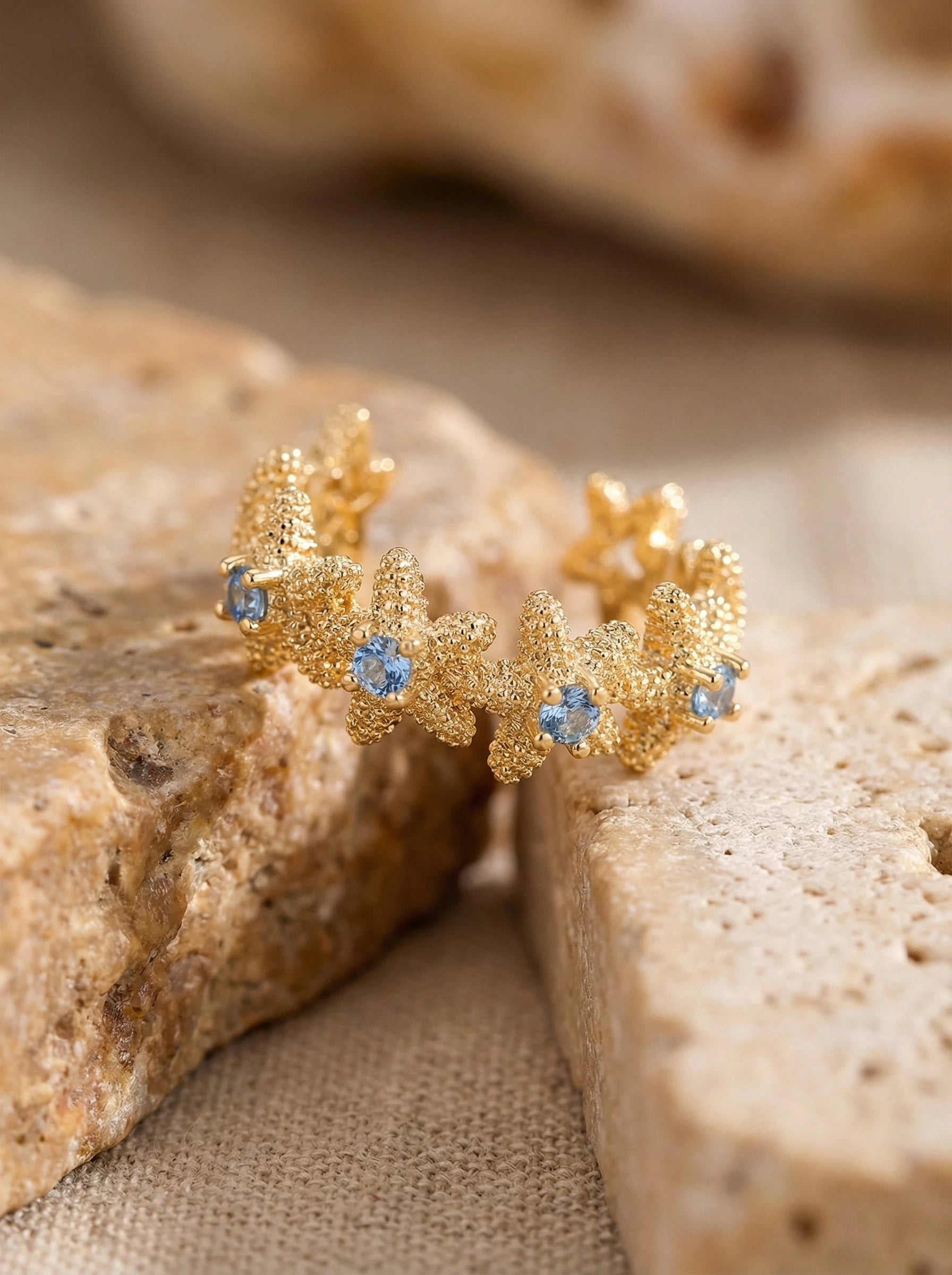 Viele Seesterne mit blauer Zirkonia Vergoldete Ear-Cuffs - Produktbild 2