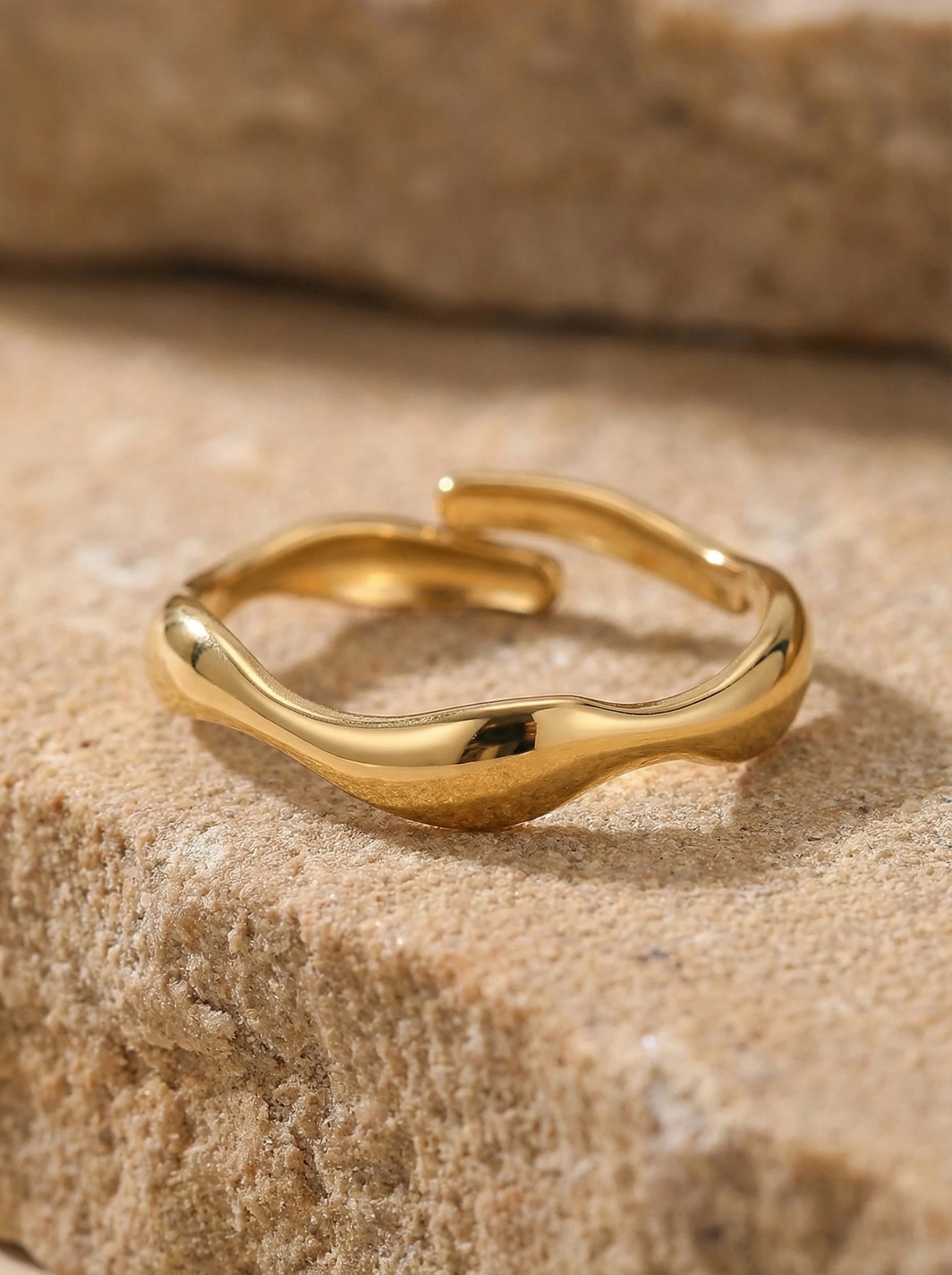 Gold Wave Edelstahl Ring - Produktbild 2
