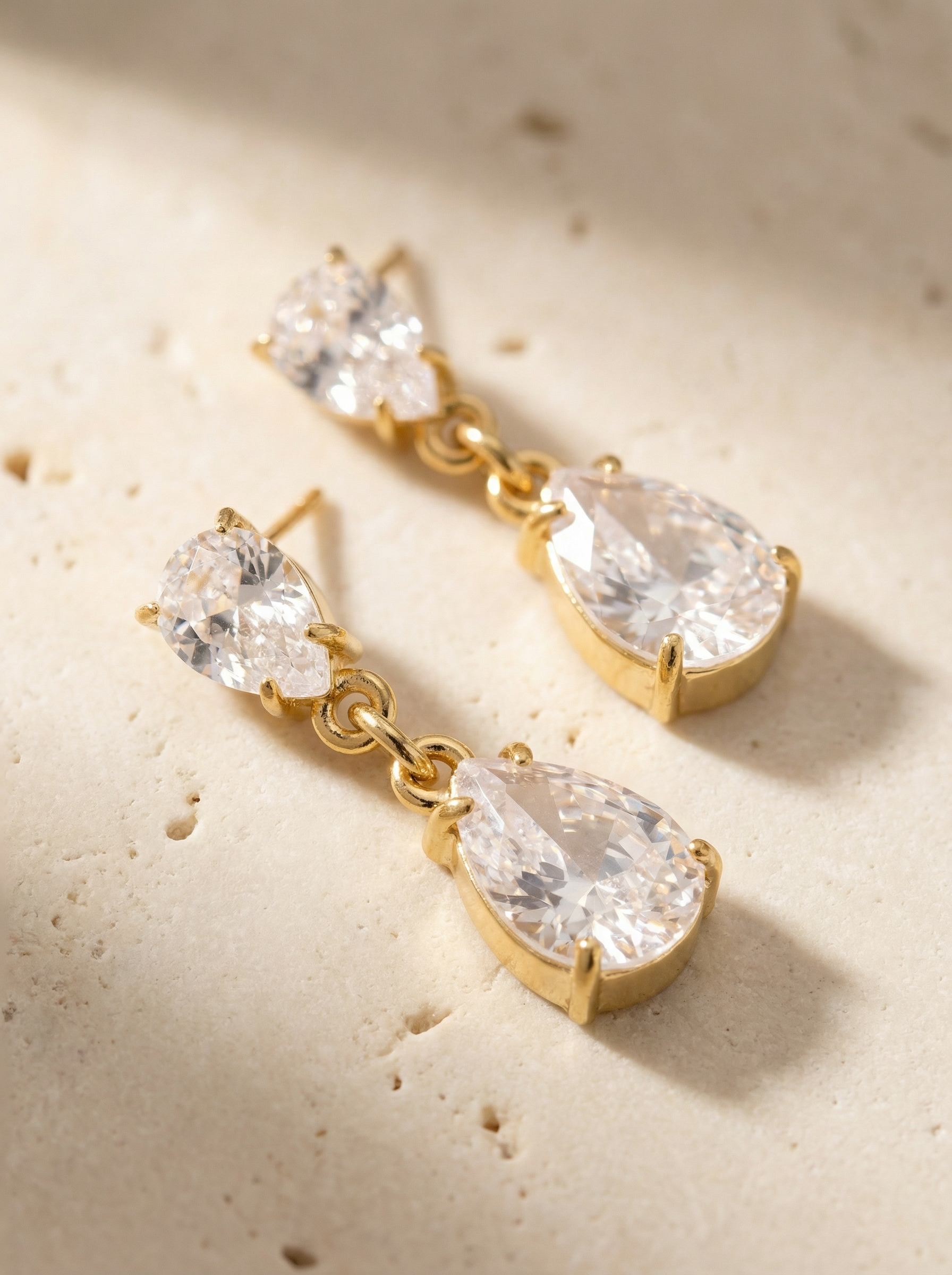 Nymara cascading-images-image2 (3:4)