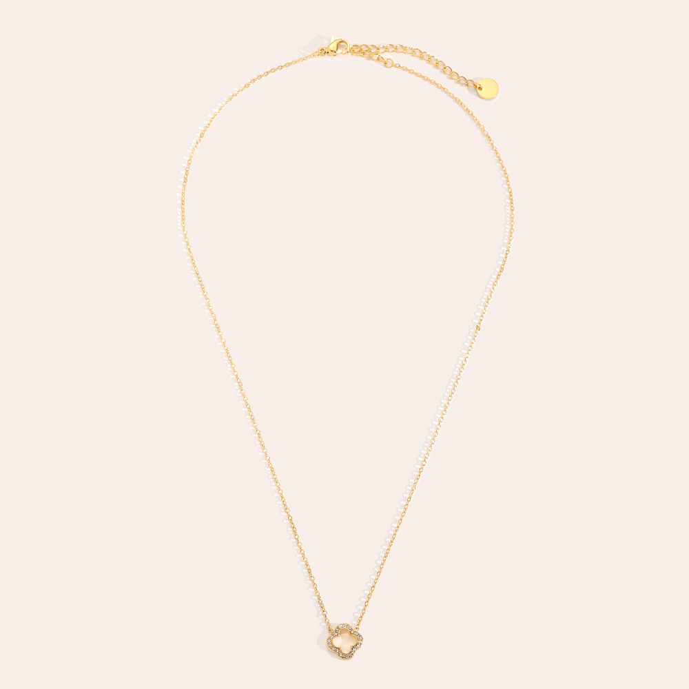 Goldene Edelstahl-Halskette mit 3D-Diamant-Hohlkleeblatt-Anhänger, filigranes Design, verstellbare Länge