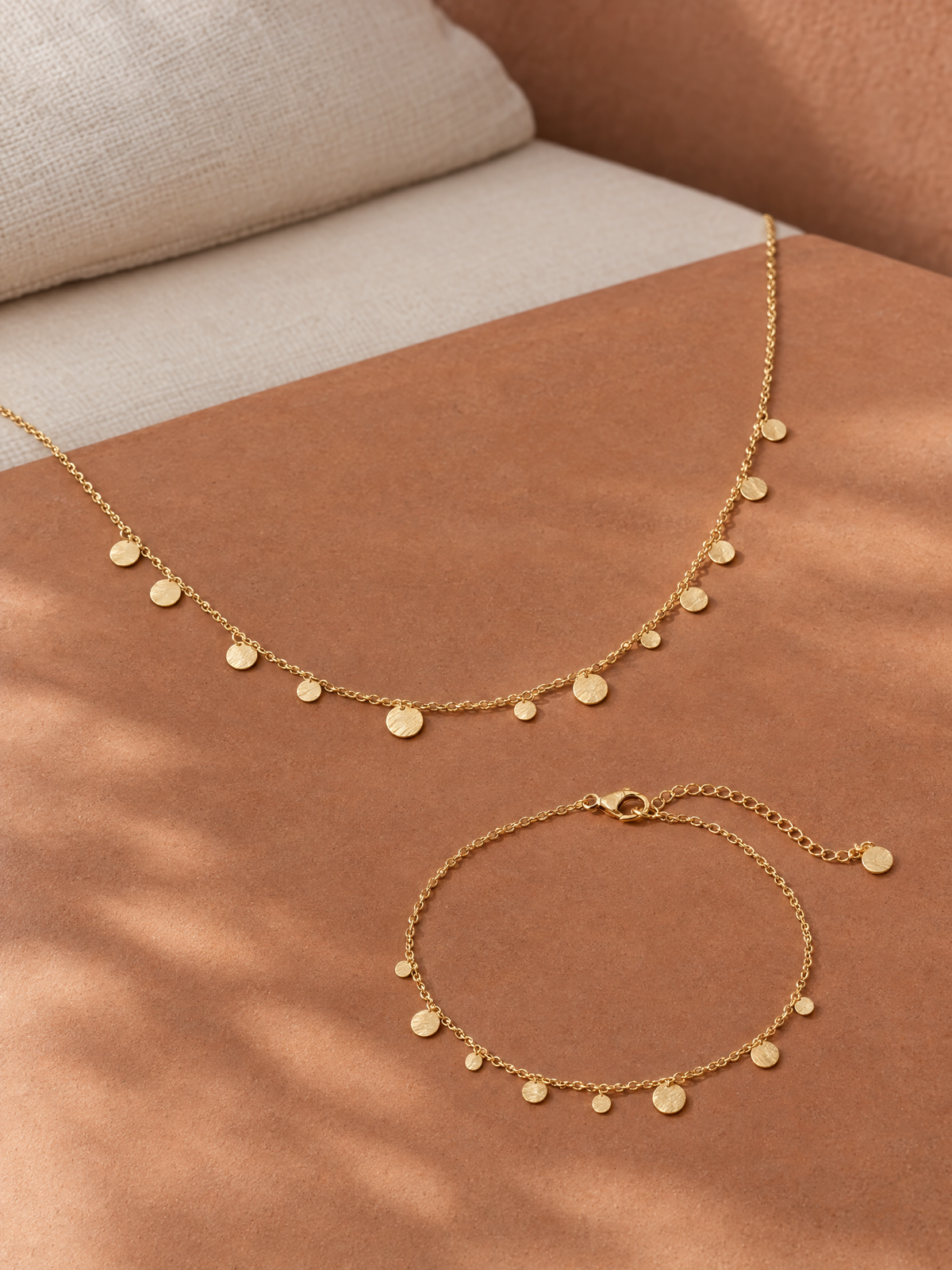 Punto – Schmuck-Set aus 2 Teilen – Gold – Setansicht 2