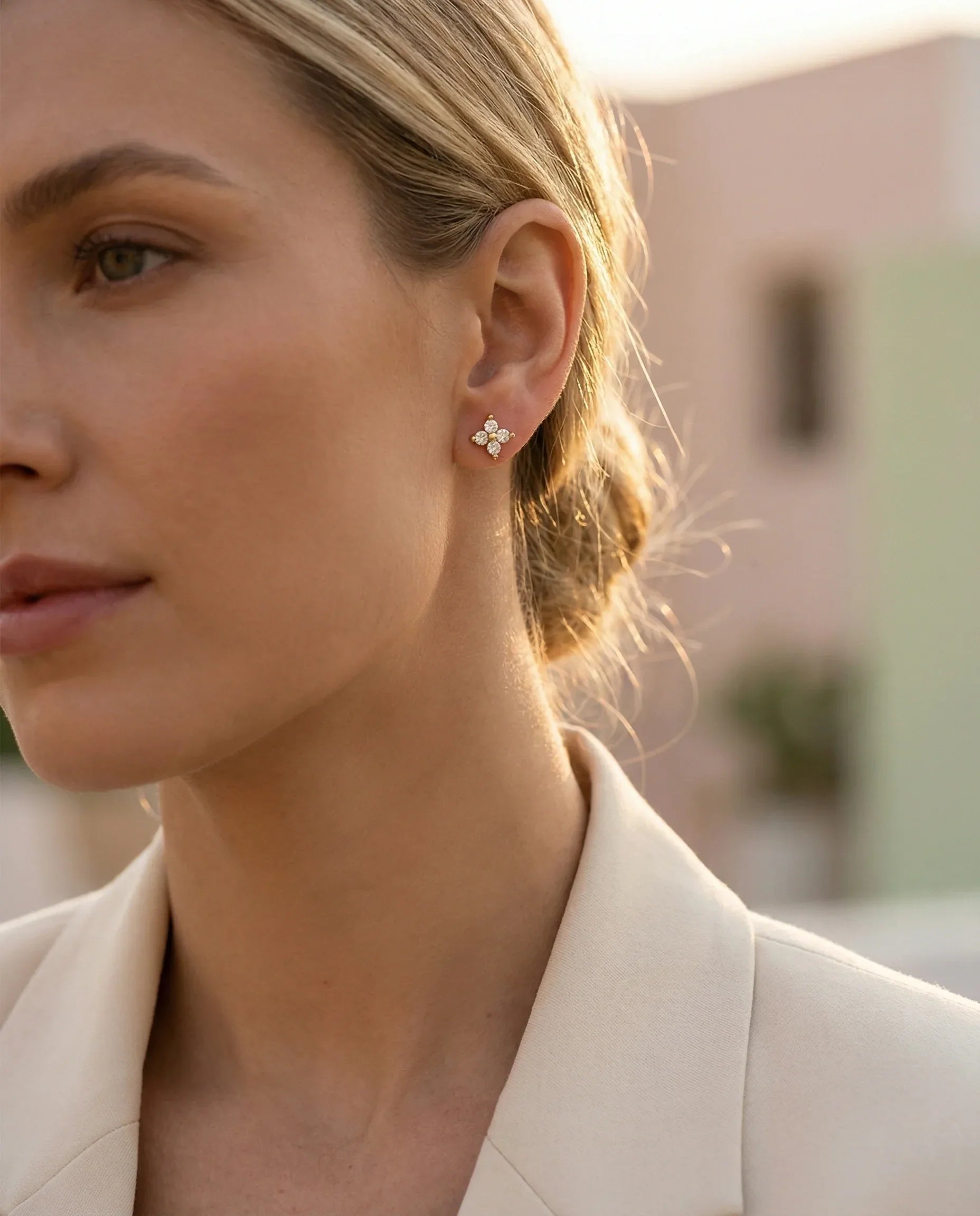 Nymara overlapping-cards-image2 (4:5)