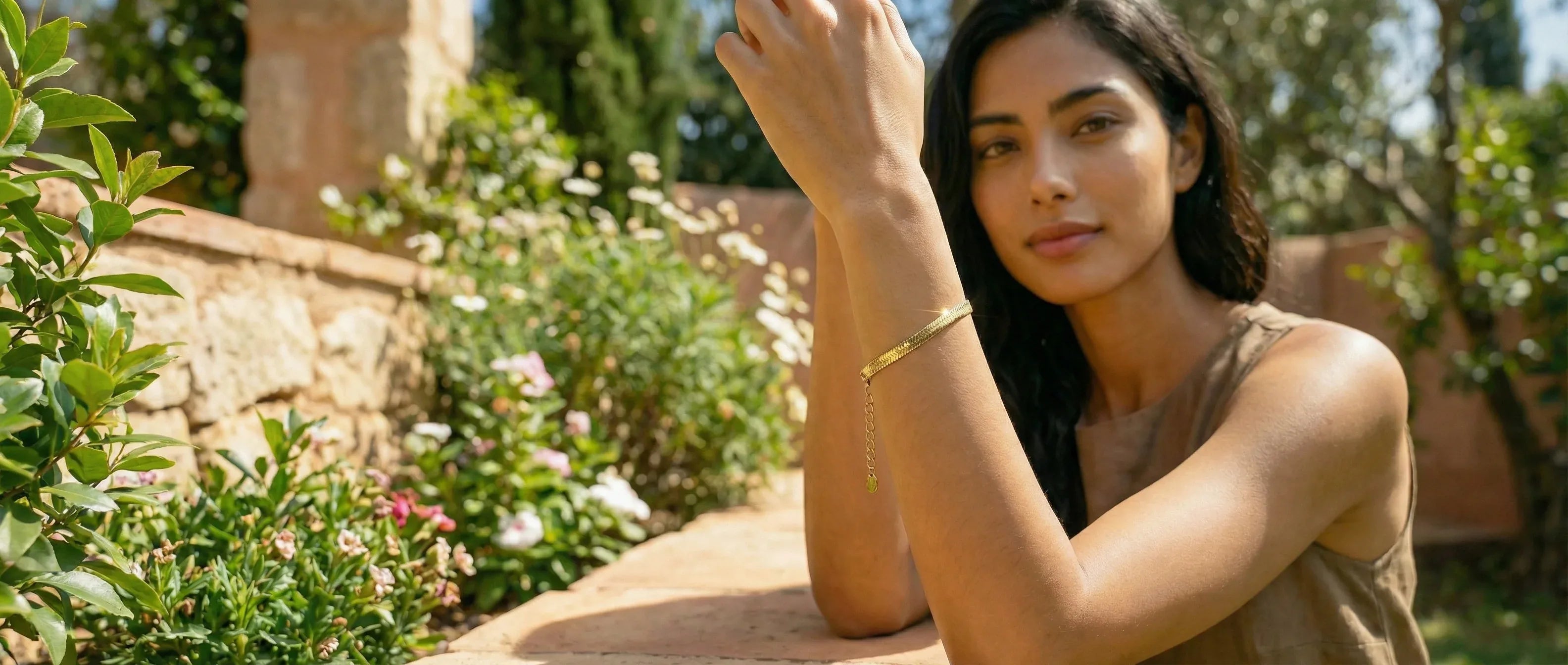 Nymara slideshow-slide1-image (21:9)