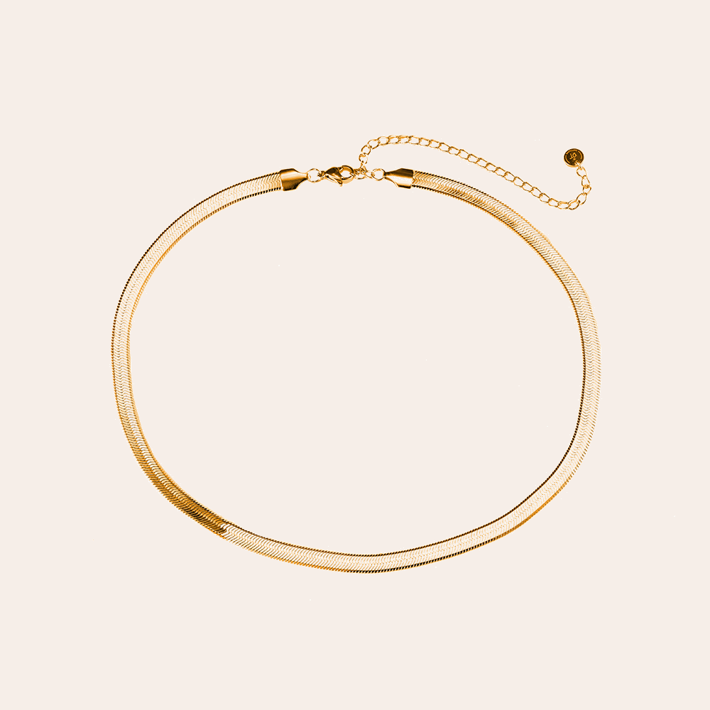 Goldene Wide Snake Skin Edelstahlkette mit feinem Gliederdesign und verstellbarem Verschluss