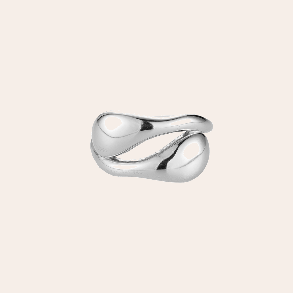 Silberner Edelstahlring mit geschwungenem, tropfenförmigem Design