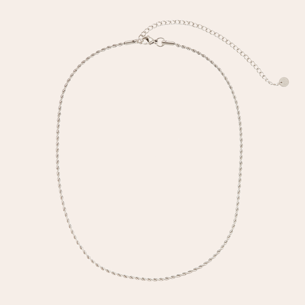 Silberne Edelstahlkette Twist 2.0 mit gedrehtem Design und verstellbarem Verschluss, schlicht und elegant