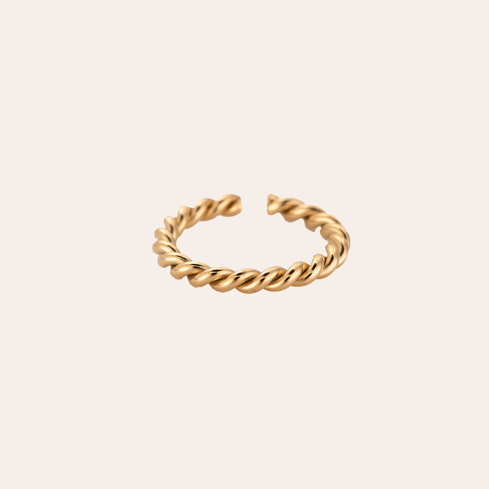 Goldfarbener Edelstahlring mit gedrehter Struktur, offene Form, minimalistisches Design