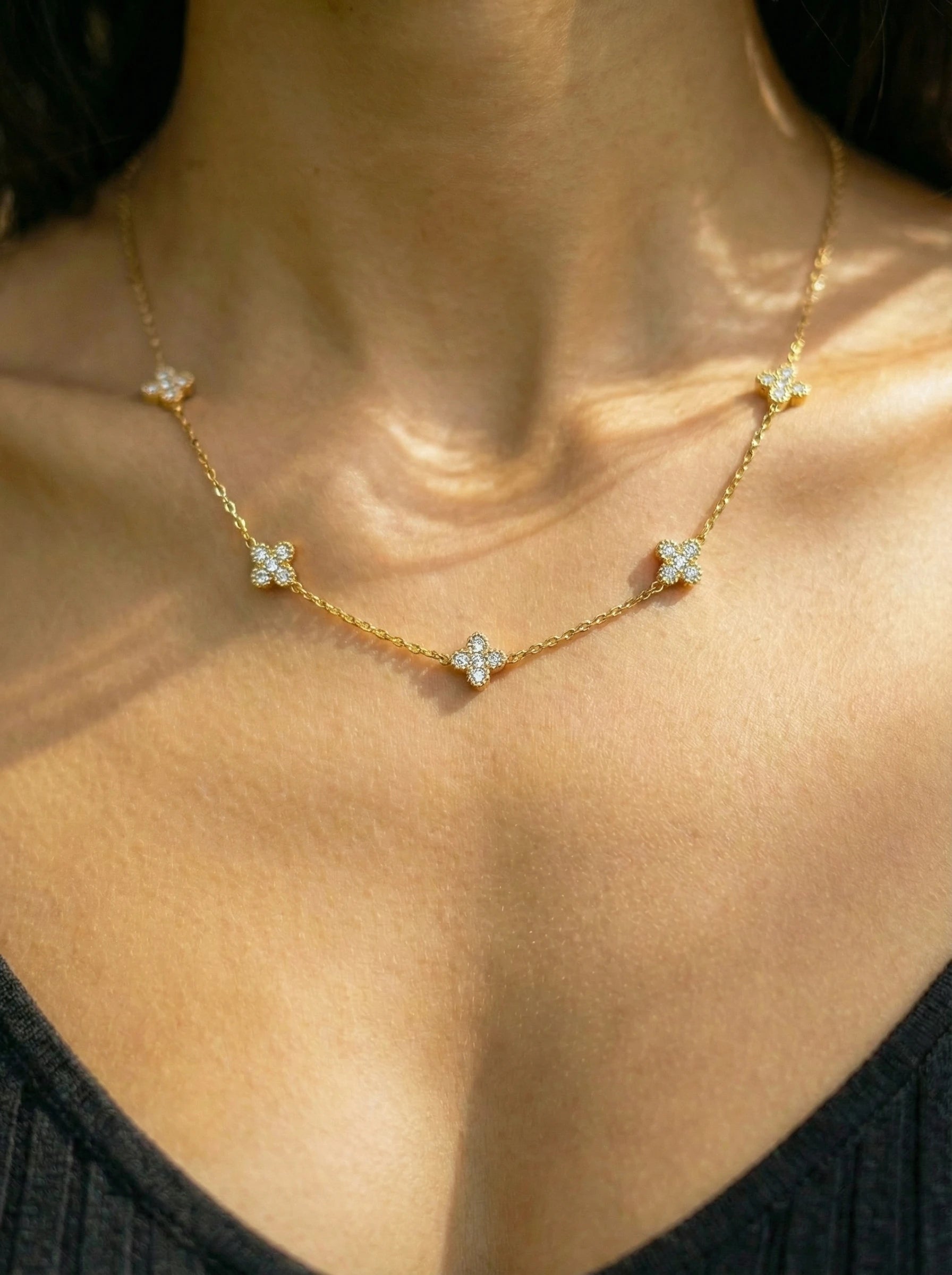 Tiny Lucky Flower Edelstahl Kette - Produktbild 4