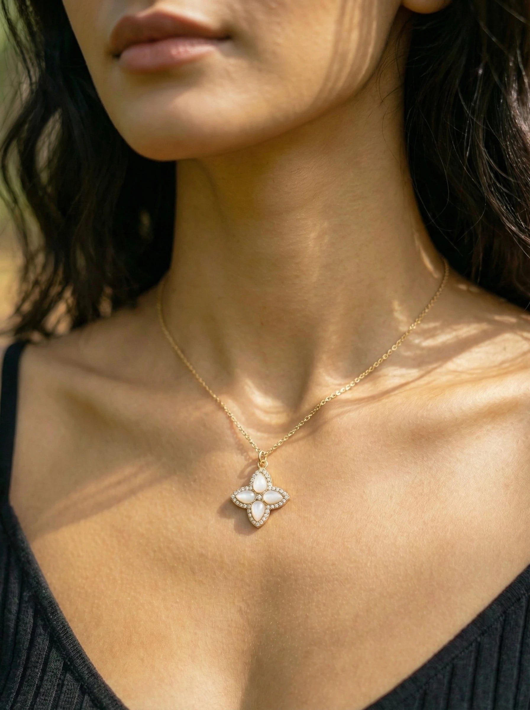 Nice Diamond Luckly Flower Edelstahl Halskette - Produktbild 3
