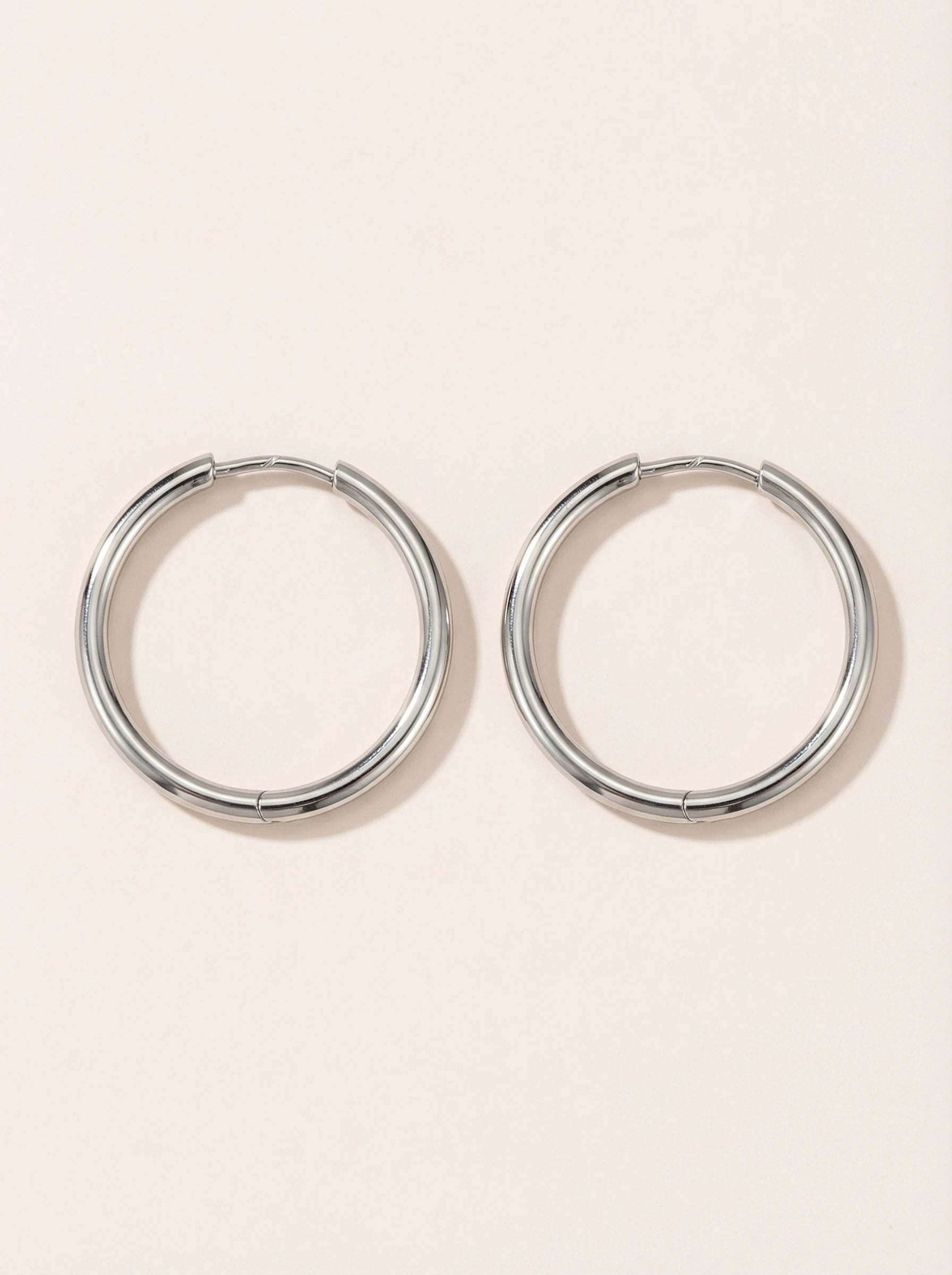 Fine Hoop Edelstahl Ohrringe - Produktbild 9