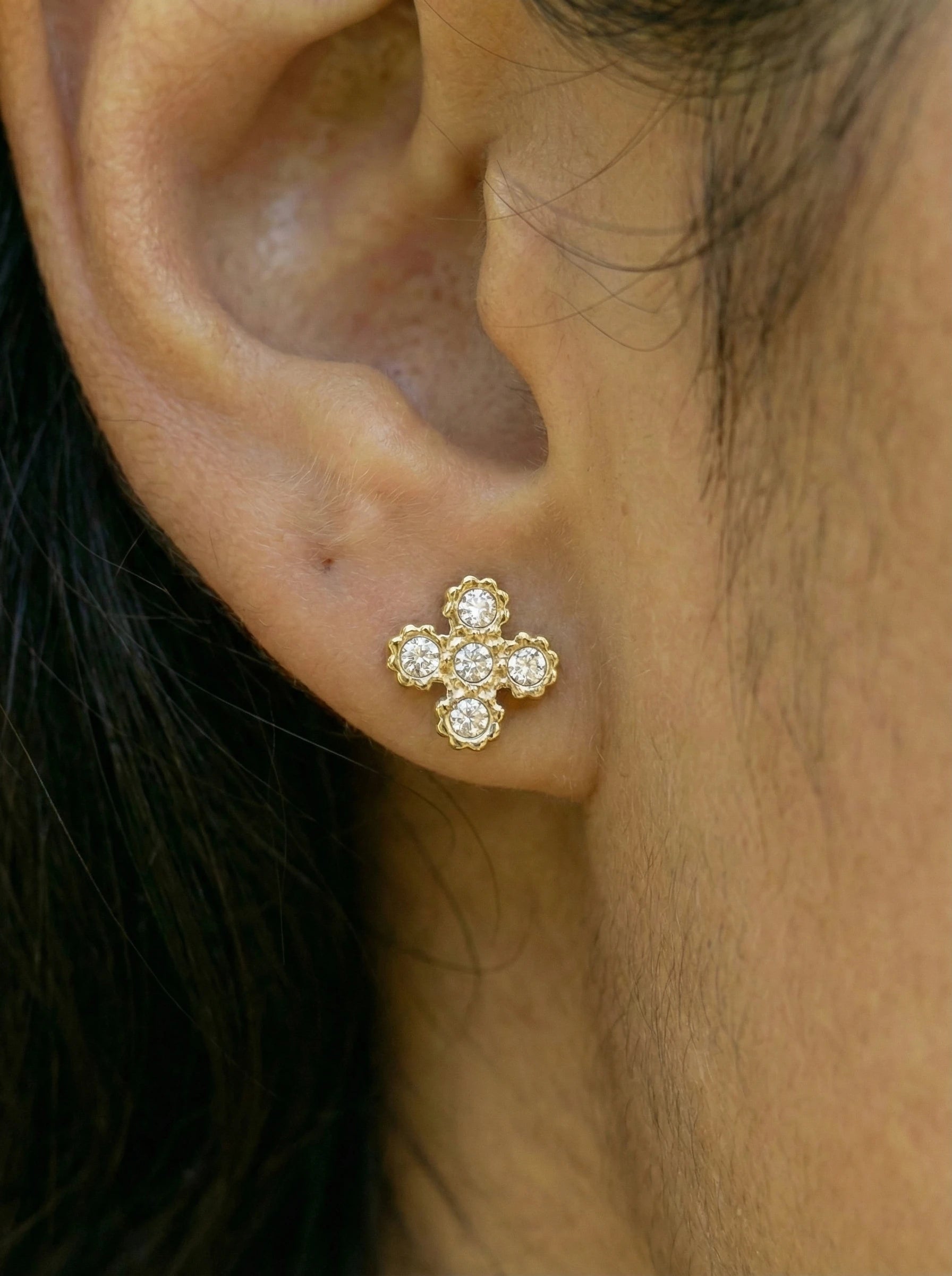 Ferro Cross Diamonds Edelstahl Ohrstecker - Produktbild 4