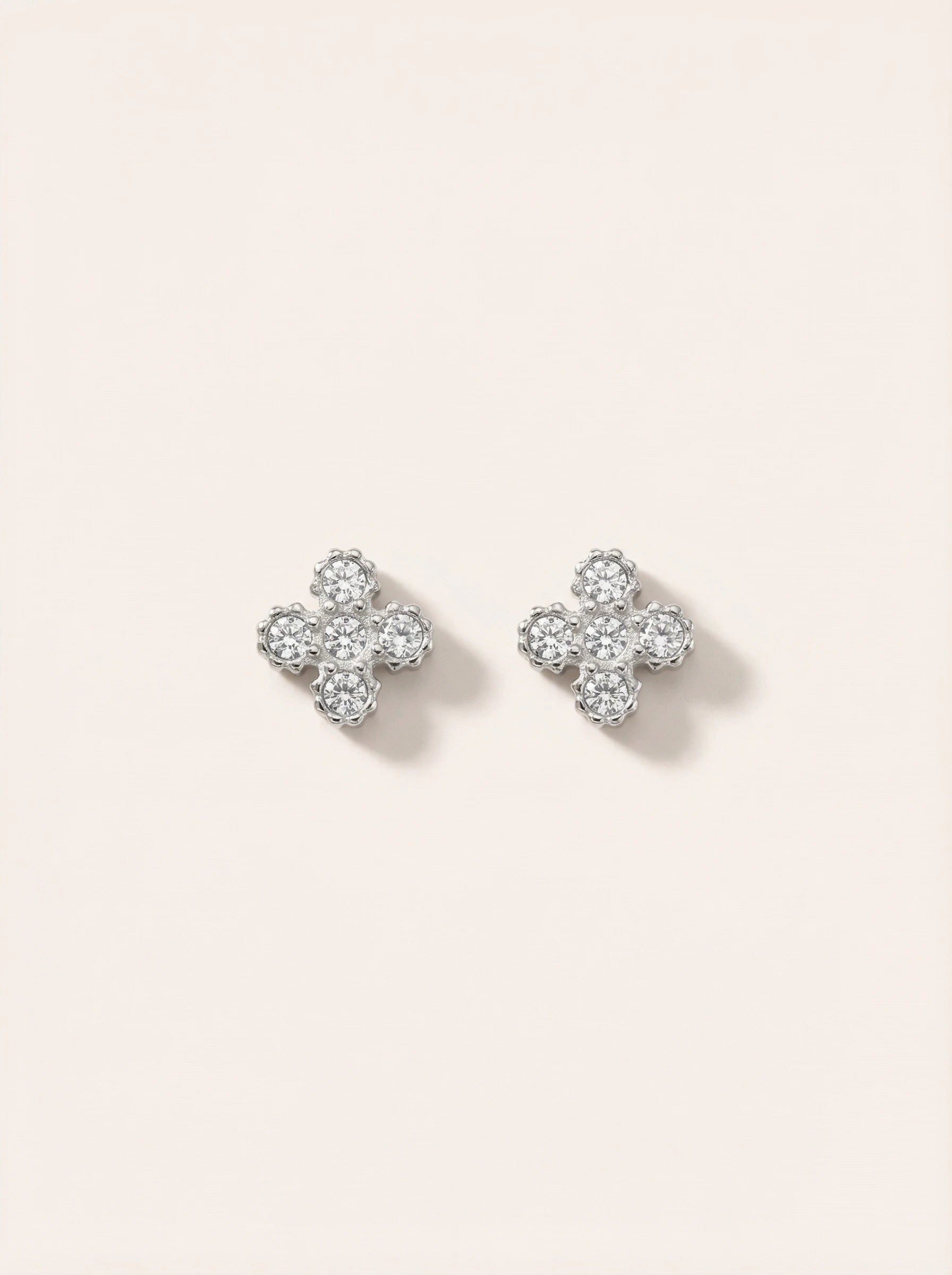 Ferro Cross Diamonds Edelstahl Ohrstecker - Produktbild 9