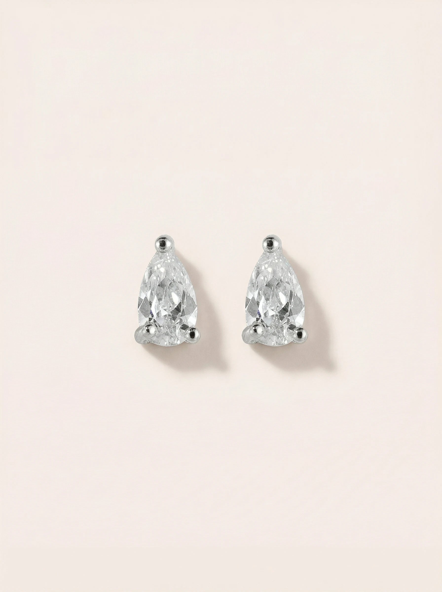 Simple Mini Diamond Drop Edelstahl Ohrringe - Produktbild 9