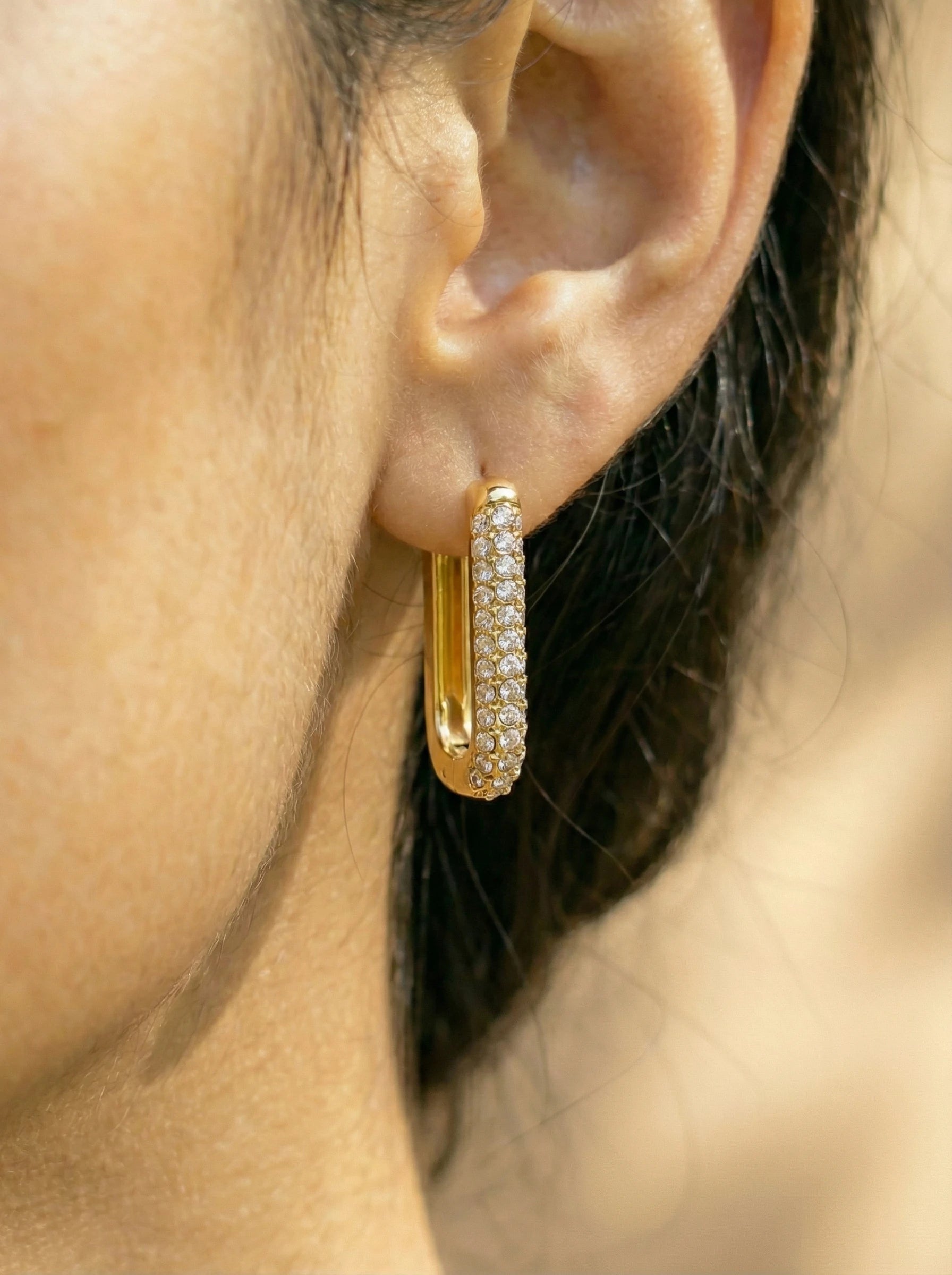 Diamond Oval Hoop Edelstahl Ohrringe - Produktbild 4