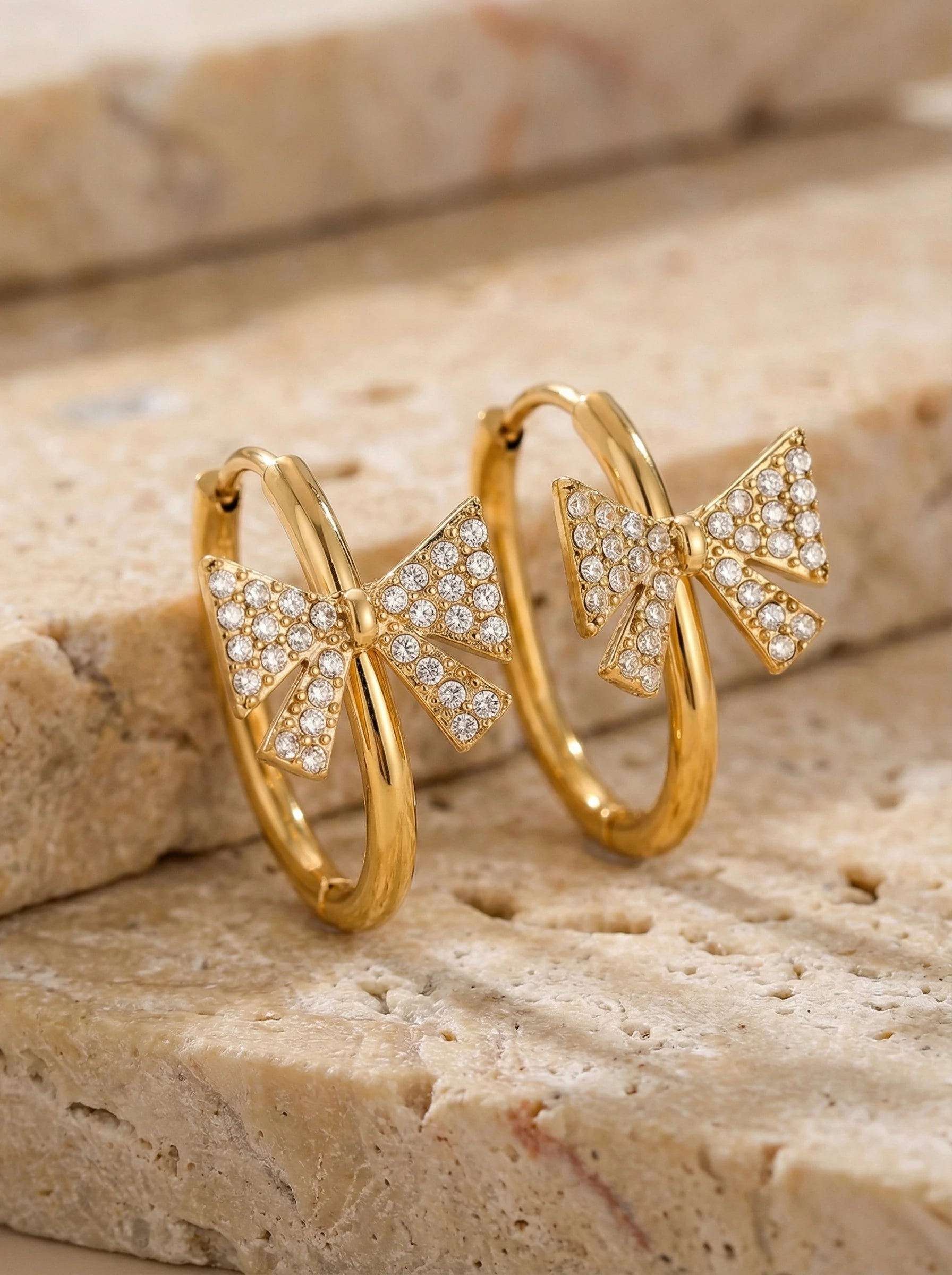 Diamond Butterfly In Hoop Edelstahl Ohrringe - Produktbild 2