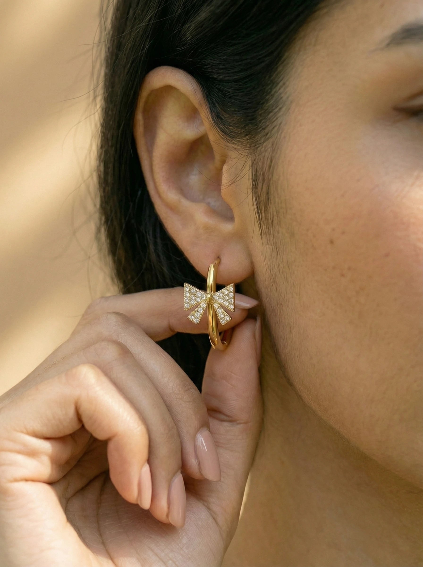 Diamond Butterfly In Hoop Edelstahl Ohrringe - Produktbild 5