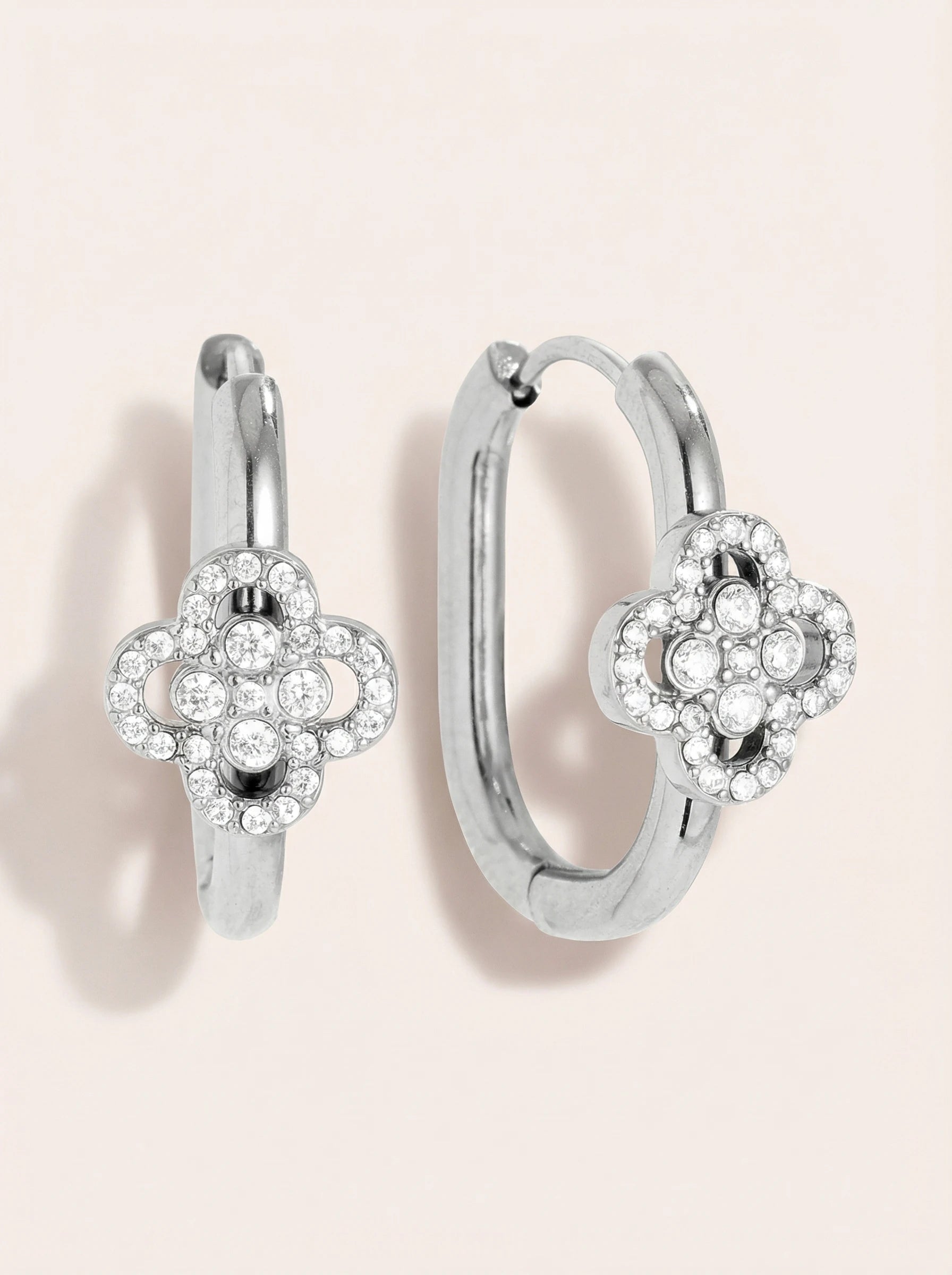 Diamond Lucky Flower In Hoop Edelstahl Ohrringe - Produktbild 9