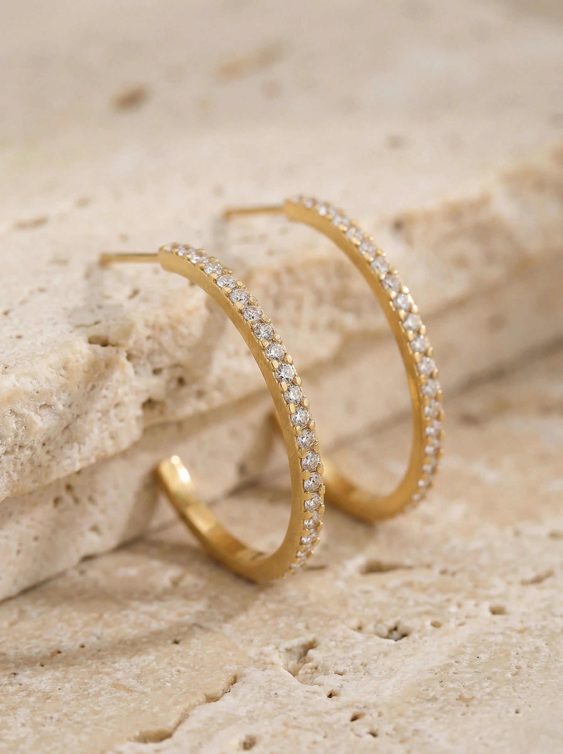 Simple Diamond Half Hoop Edelstahl Ohrringe - Produktbild 2