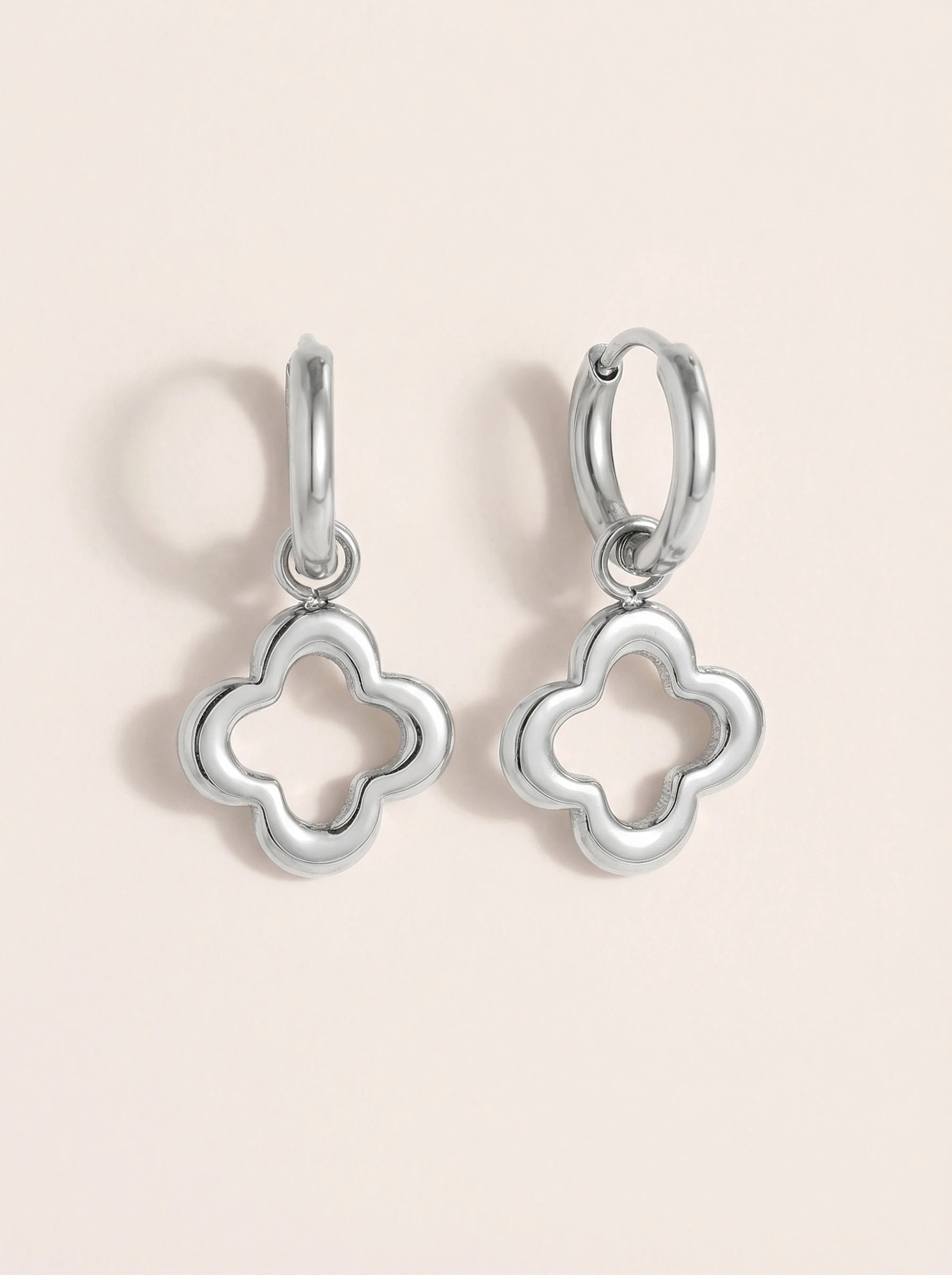 Simple Luckly Flower Edelstahl Ohrringe - Produktbild 9