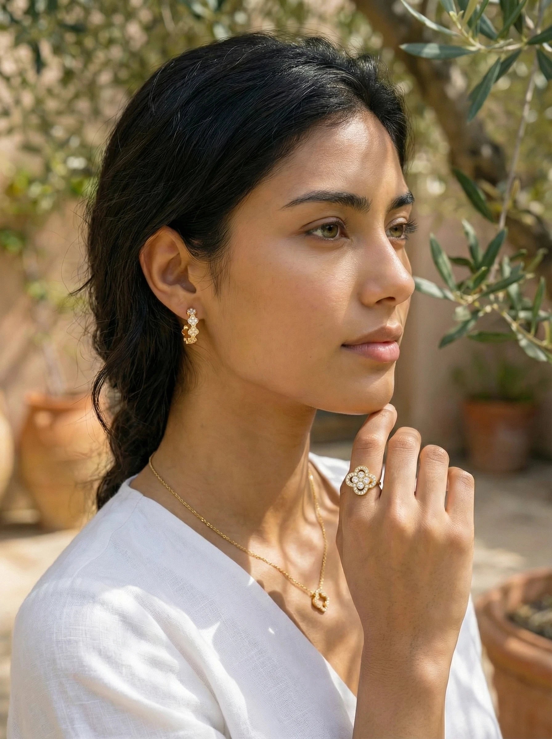 Diamond Lucky Flower Hoop Edelstahl Ohrringe - Produktbild 6
