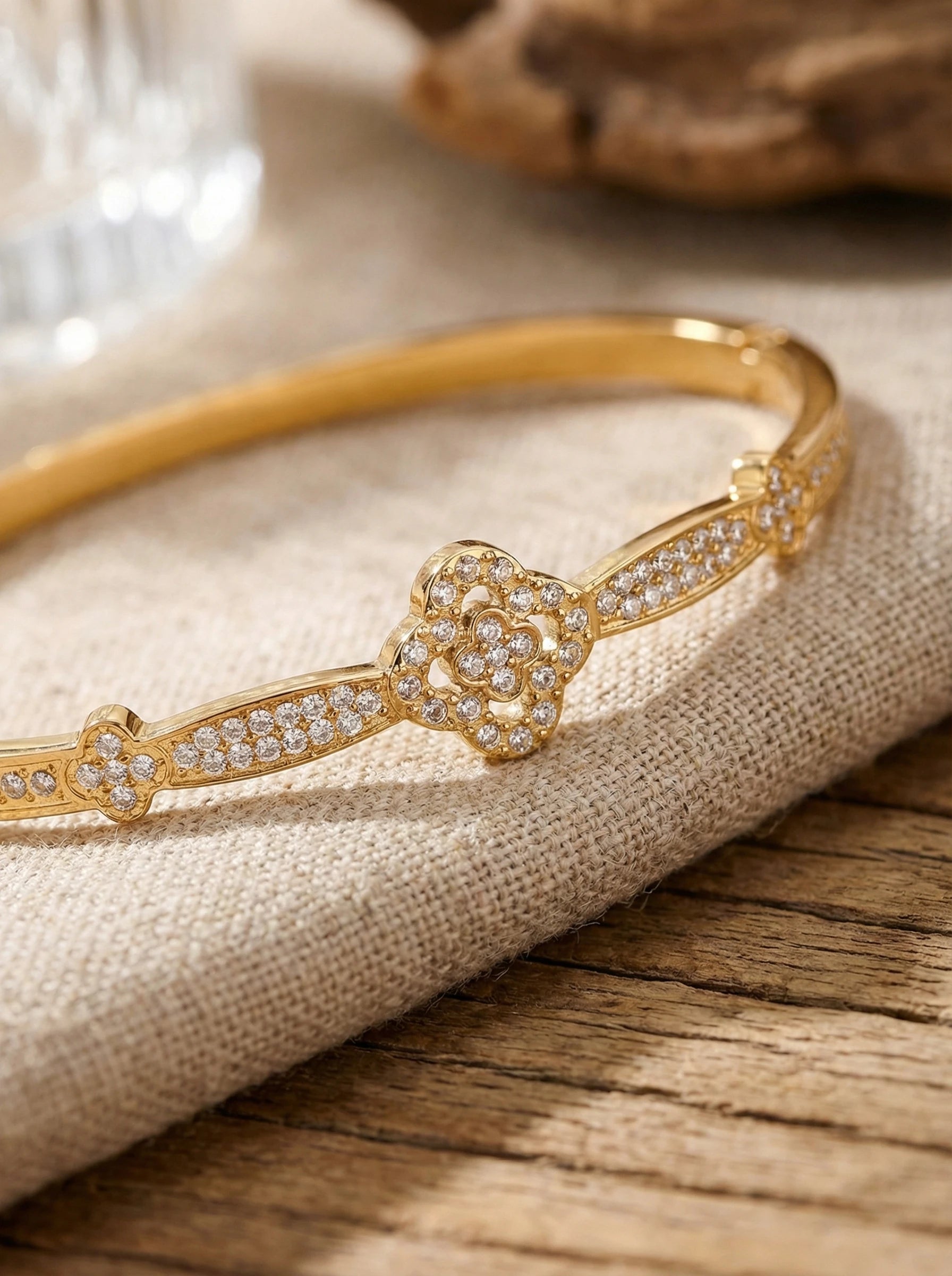 Diameter Pro Diamond Lucky Flower Edelstahl Armreif - Produktbild 2