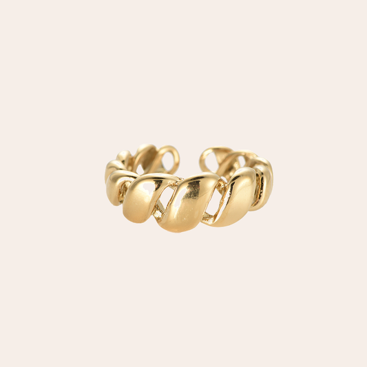 Goldfarbener Edelstahlring mit gedrehtem Design, offene Form, glänzende Oberfläche
