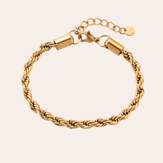 Goldfarbenes Edelstahlarmband Twist 4.0 mit gedrehter Kettenstruktur und verstellbarem Verschluss.