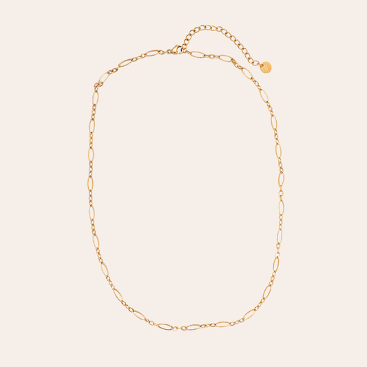 Goldene Edelstahlkette mit ovalen Gliedern und verstellbarem Verschluss, schlichtes Design